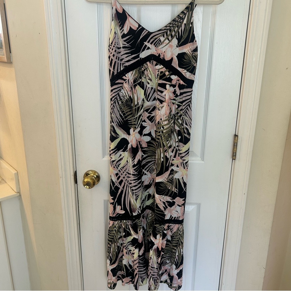 CeCe Sleeveless V-Neck Soft Palms All Over Maxi Dress Rich Black Size 0